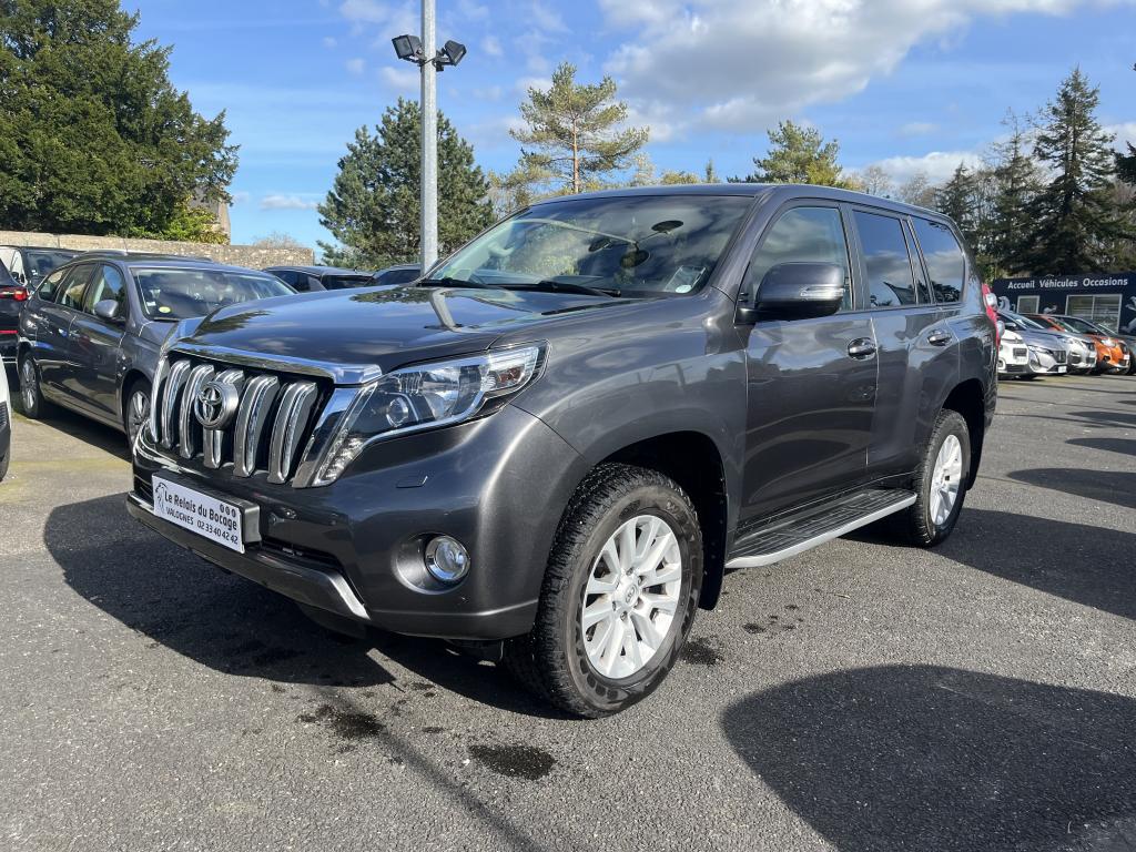 TOYOTA LAND CRUISER 177 D4D LOUNGE