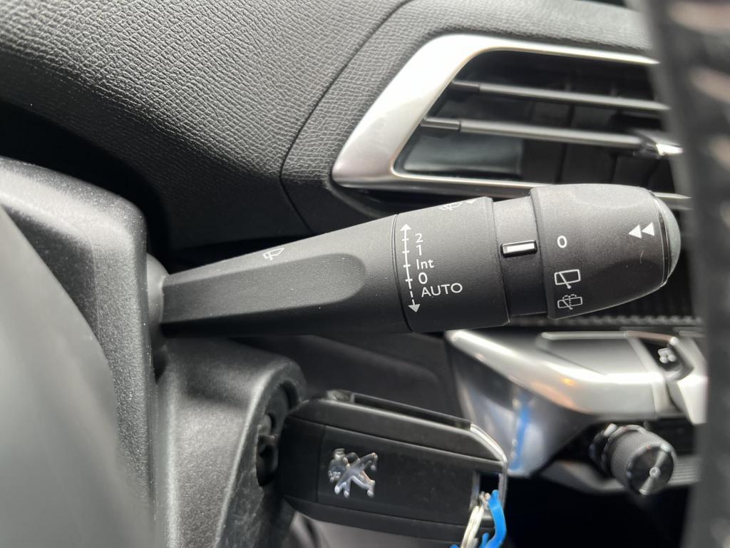 peugeot 5008 1.5 hdi 130cv active business